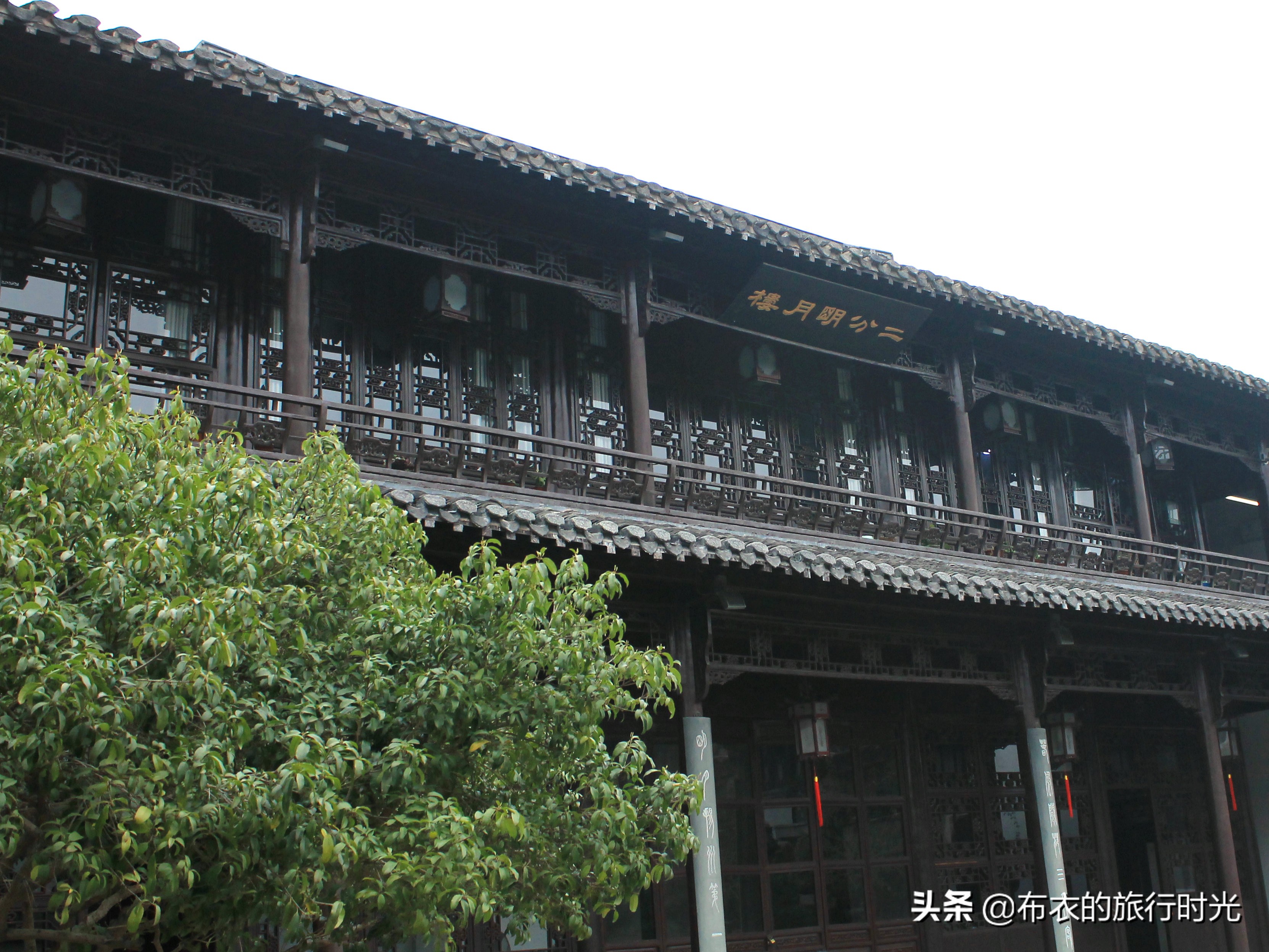 扬州这座小楼，竟然独揽天下三分之二的明月