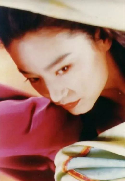 港风复古妆教程,港风复古妆用什么眼影