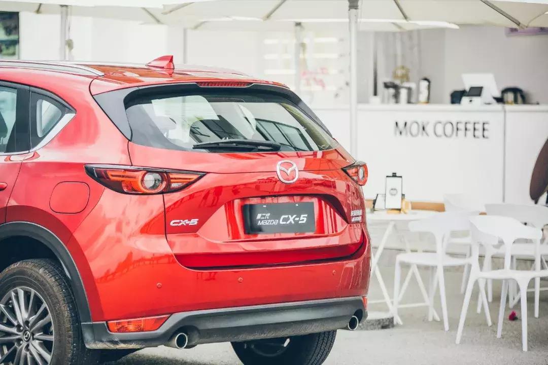 试驾马自达cx-5新款2.0,2021马自达cx-5黑骑士试驾
