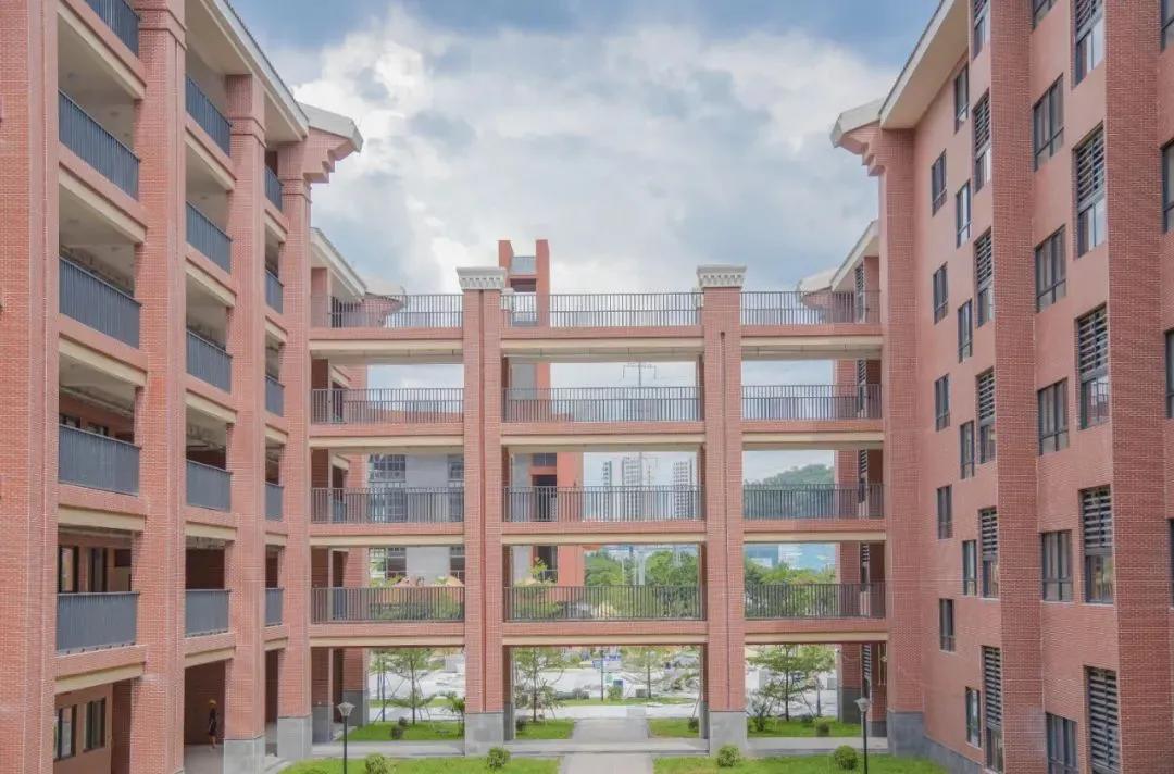 南海最新学校,南海九所重点高中