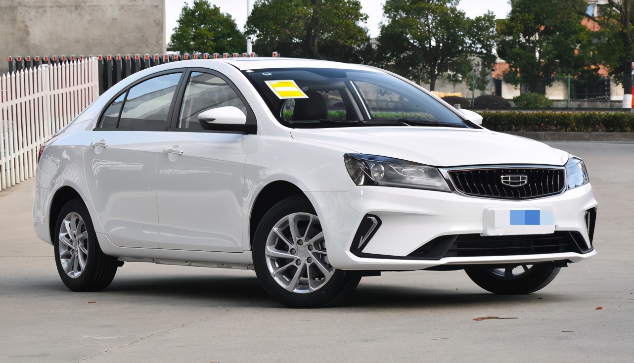 吉利帝豪1.4t油耗多少钱一公里,吉利帝豪油耗车评