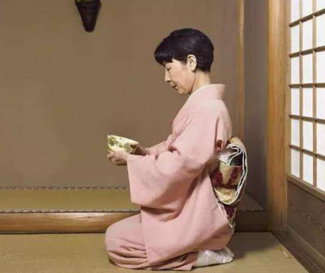 日本人在室内脱鞋脚有异味怎么办,日本人进门脚臭怎么处理