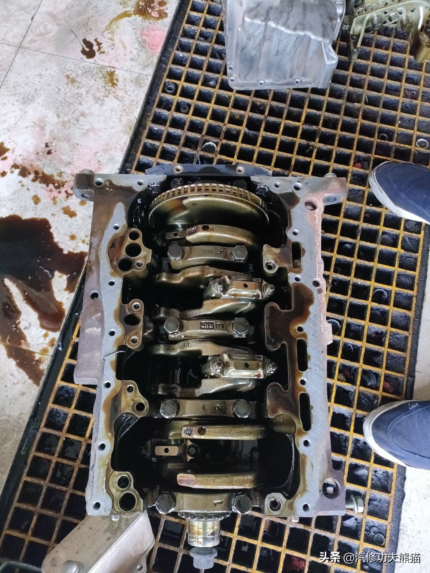 08年奥迪a6奥运版2.0t,2008款奥迪a6l奥运版烧机油吗