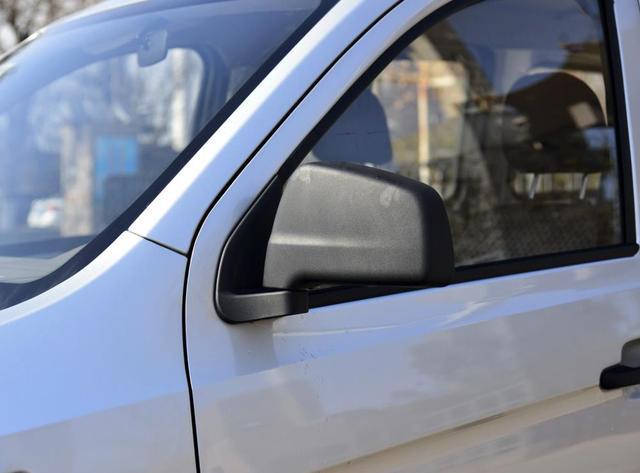 五菱之光v发动机好吗,17年的五菱之光v还能卖多少钱