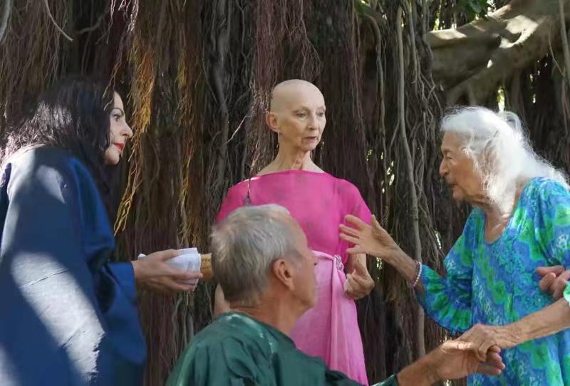 106岁芭蕾舞女终身未婚却人人羡慕：长寿秘诀，远离男人，多跳舞