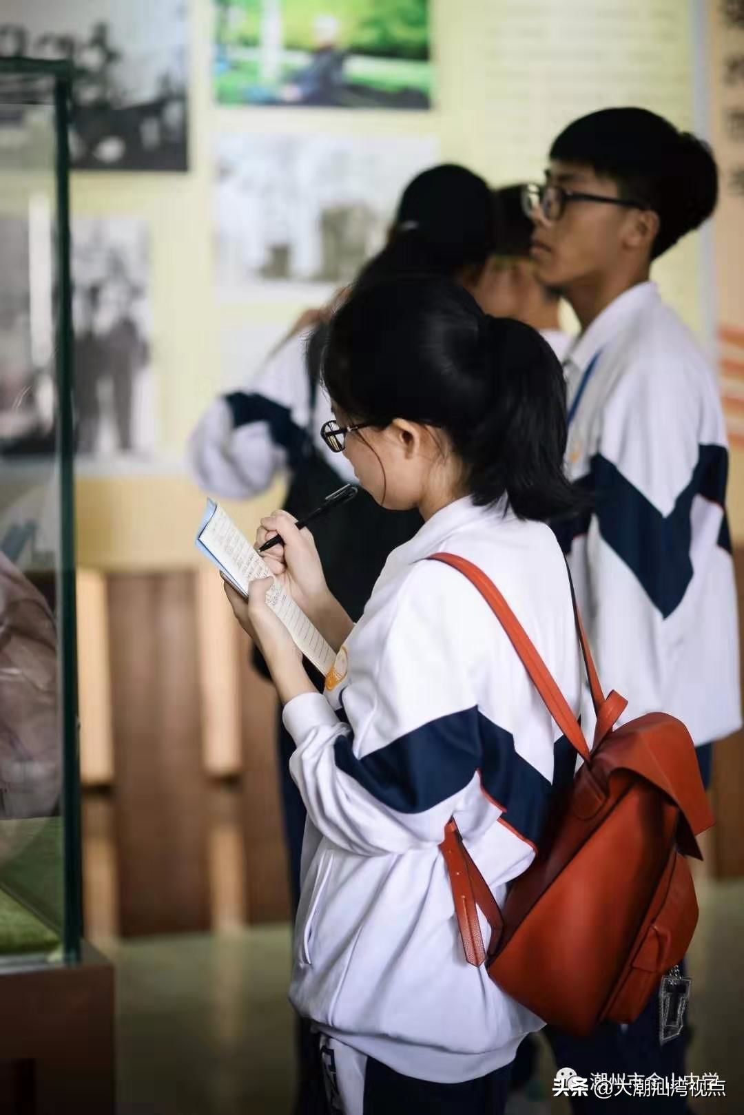 潮汕哪个学校校服最好看,潮汕校服排名前十