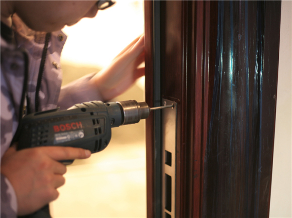 自己安装智能锁要注意什么,家装智能锁怎么安装