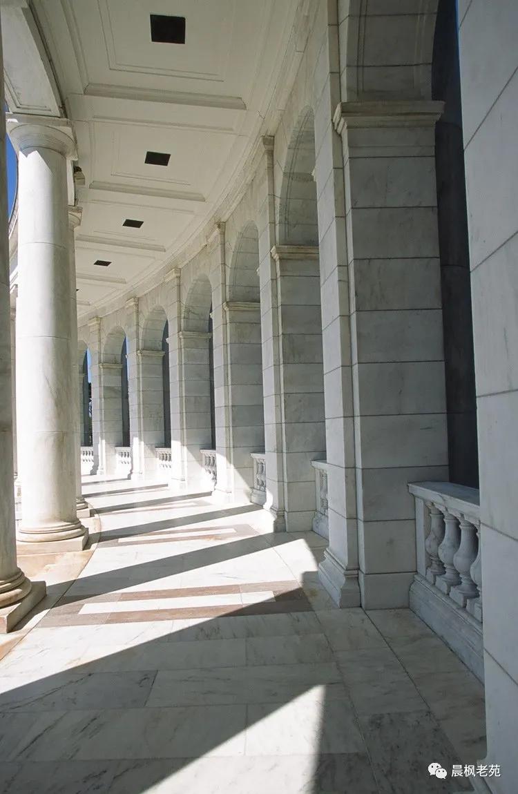 阿灵顿国家公墓站岗,阿灵顿公墓入葬标准