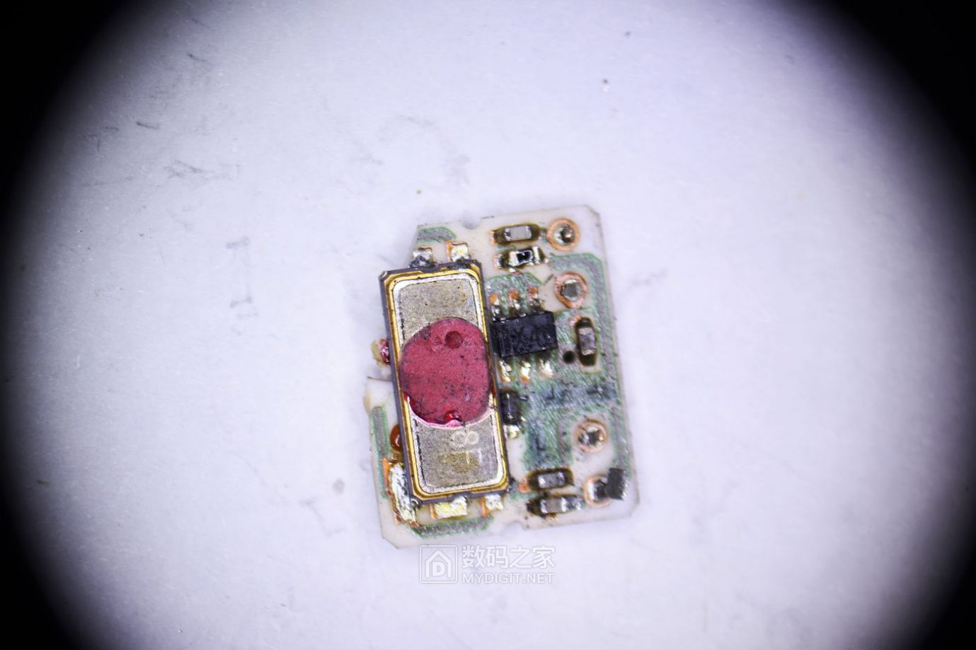 微观拆解：陶瓷滤波器和一个有源晶振，原理介绍及部件解析