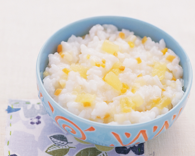 适合8个月长了两颗牙的宝宝辅食,宝宝辅食有助于牙齿生长