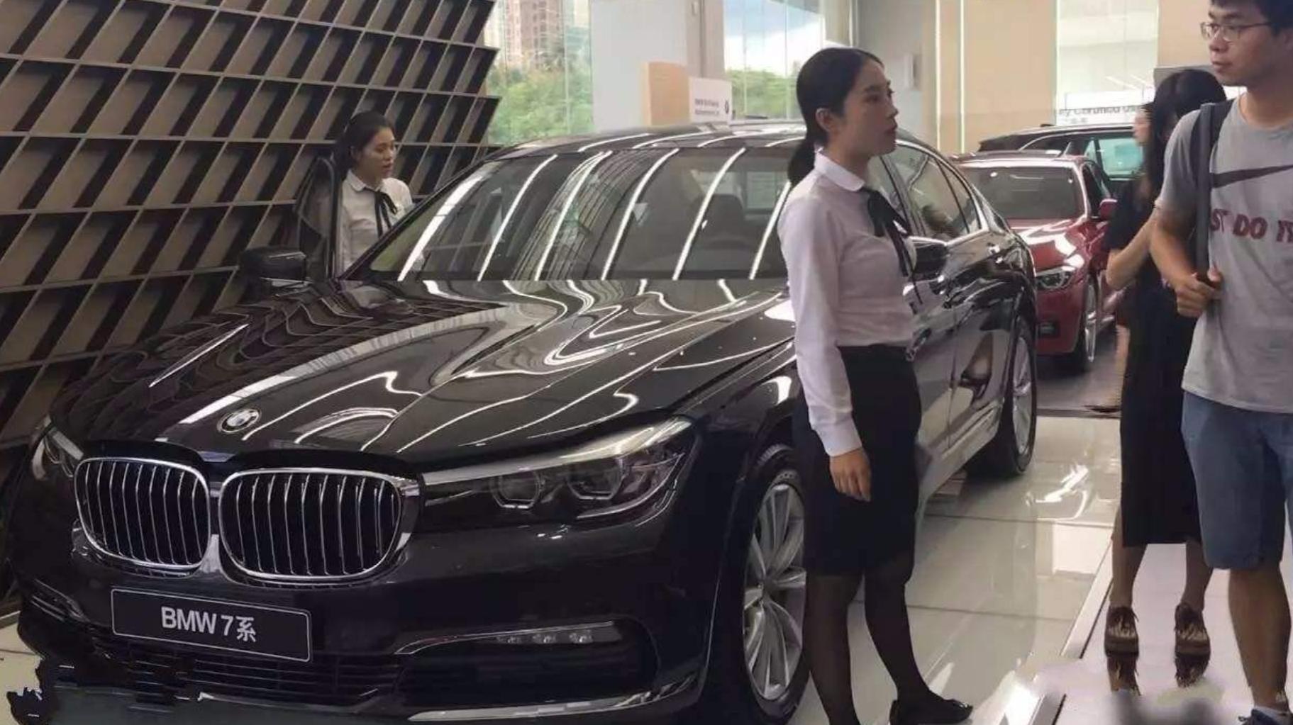 新手去4s店买车需要注意哪些环节,在4s店买车应该注意哪些事项