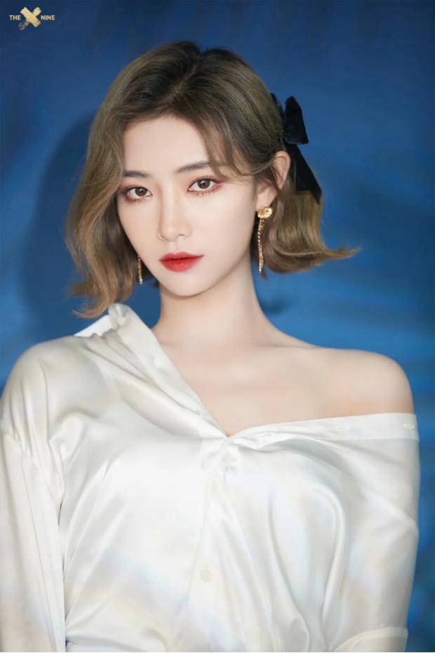 小蝴蝶结发饰怎么戴才好看,蝴蝶结发饰怎么戴在头上才好看