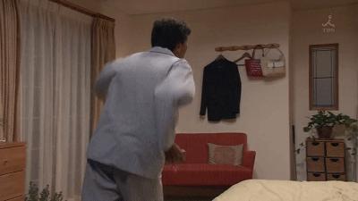 我爸和我灵魂互换后，这羞耻尴尬的生活...