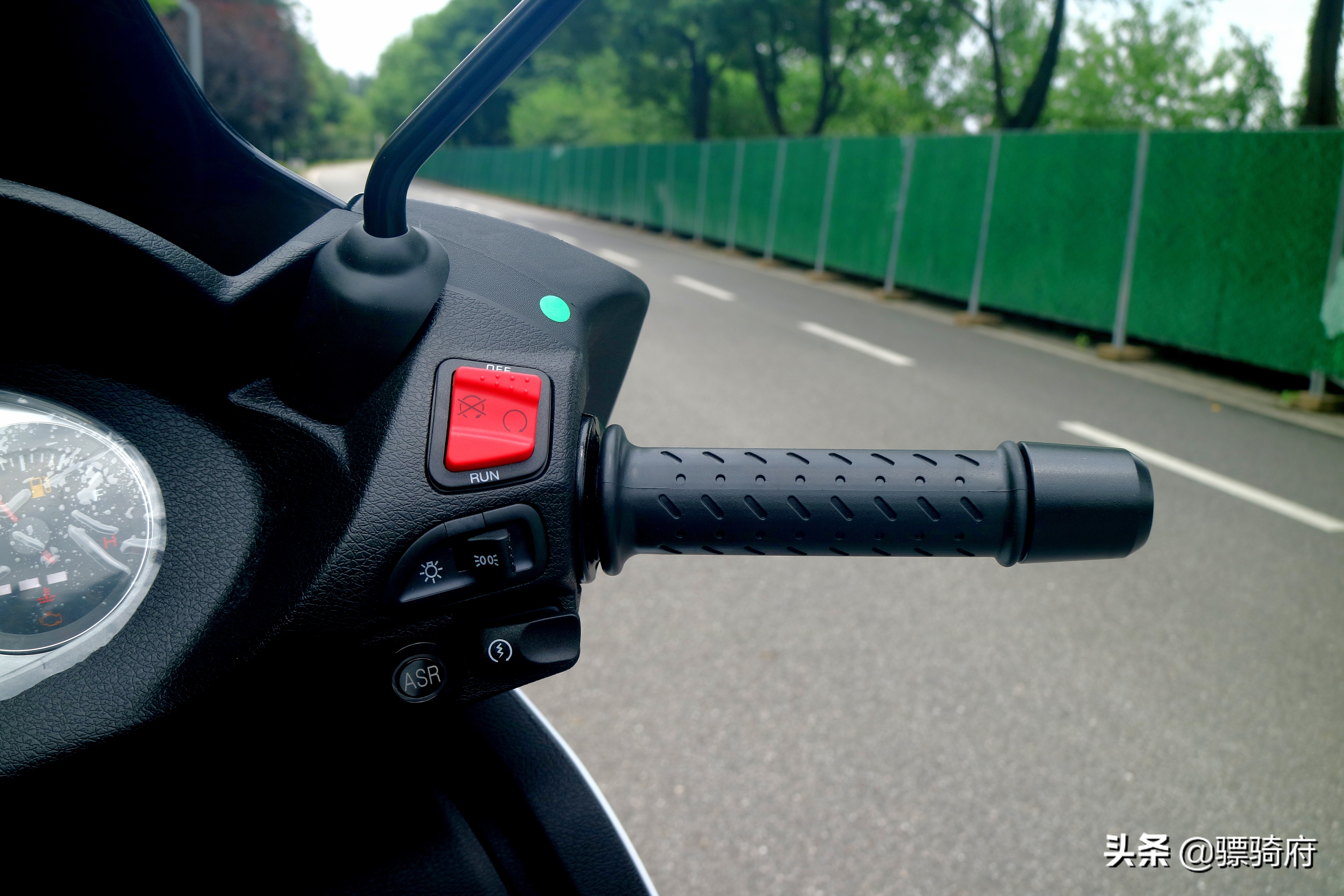 比亚乔x7踏板最高时速,比亚乔x7250级踏板售价公布