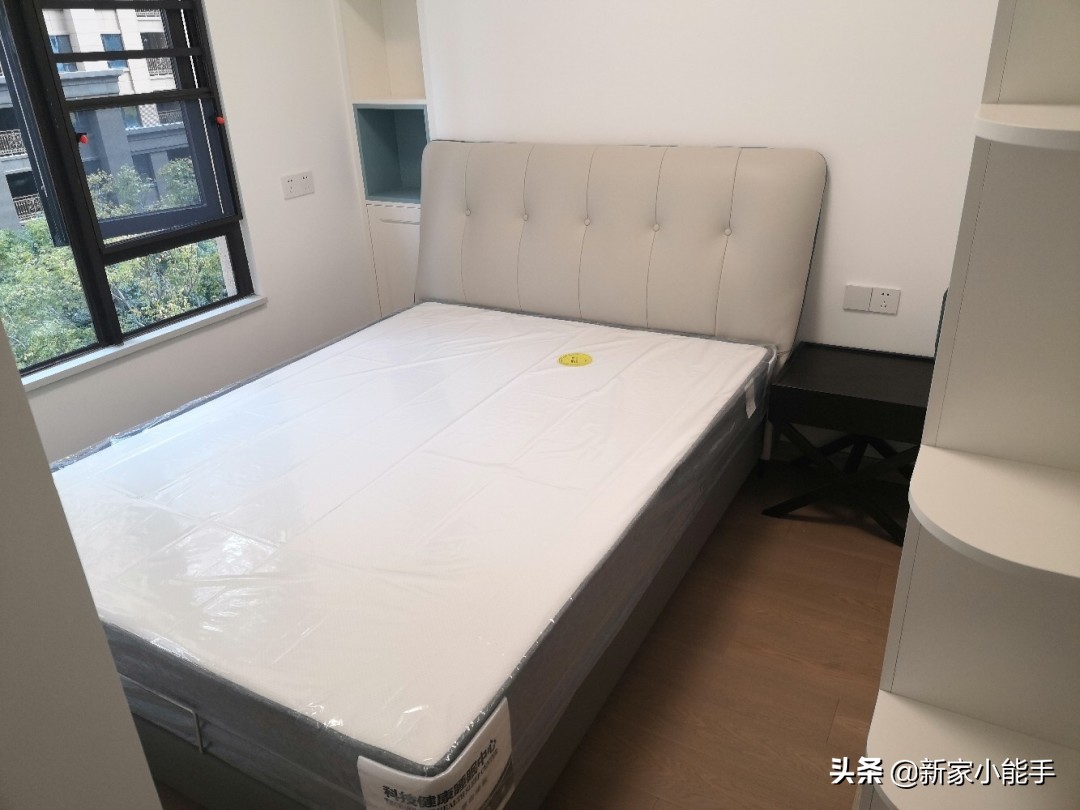 全屋家具搭配现代简约风格,装修现代简约新家入住