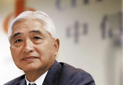 勇攀巅峰——荣智健与兴澄特钢的创业发展