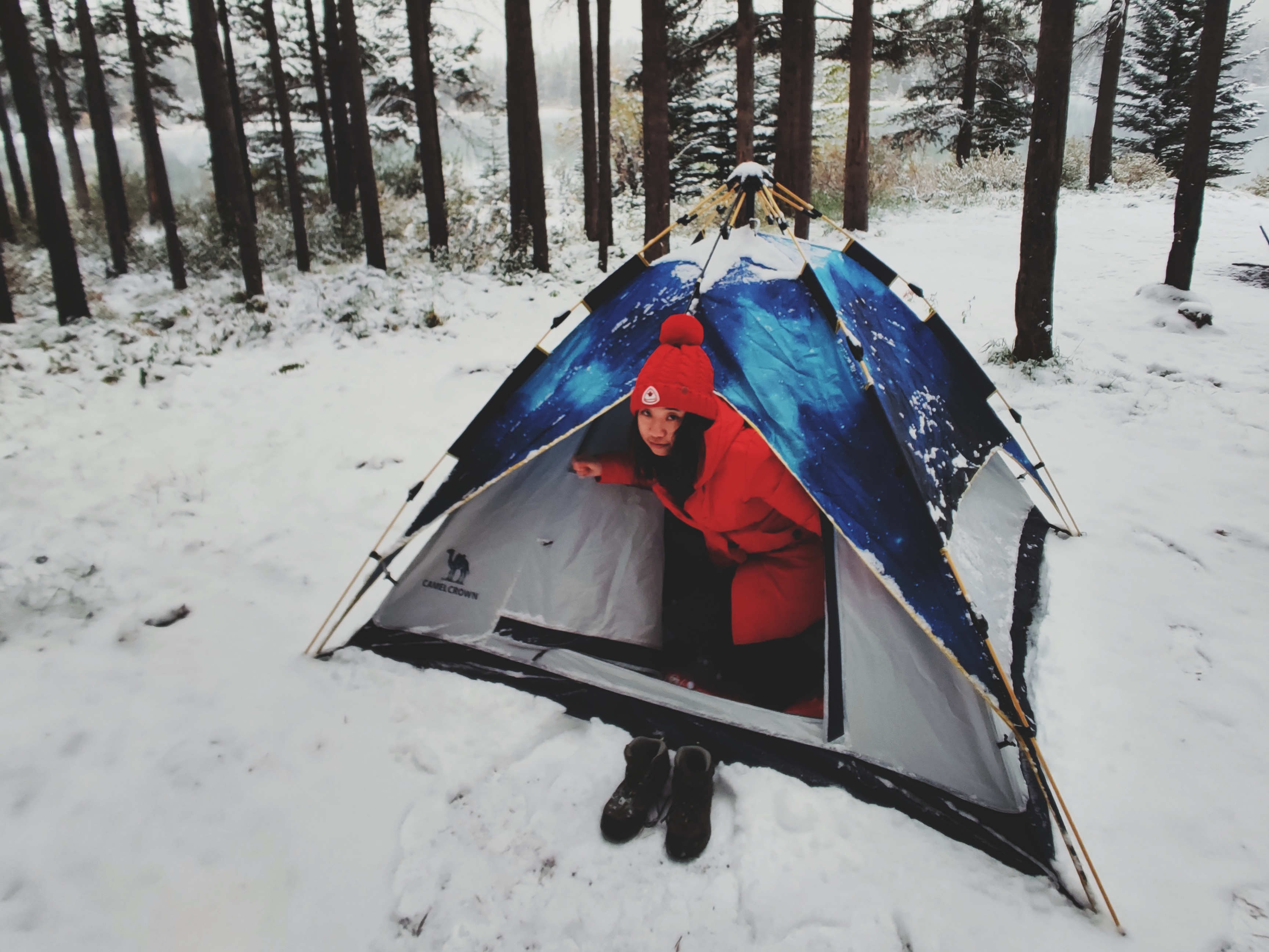 CanadianRockiesI初见班夫的美-在雪地扎帐篷
