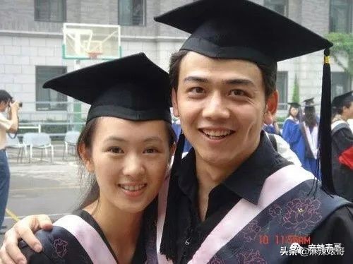 童瑶被张默打时照片,童瑶拿下冠军