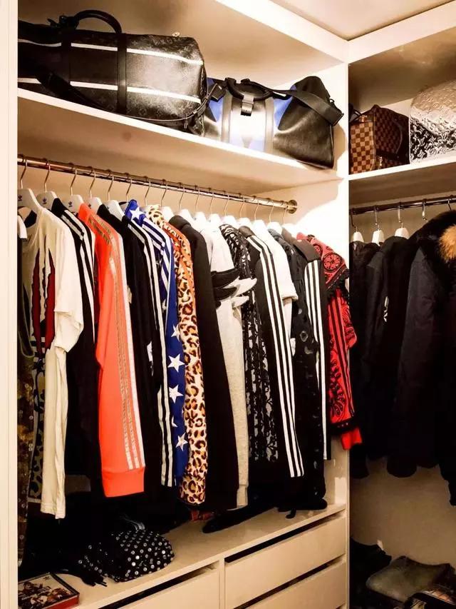 潮眼te丨杭州80后，200㎡家里收藏上千件玩具，最贵一件价值百万