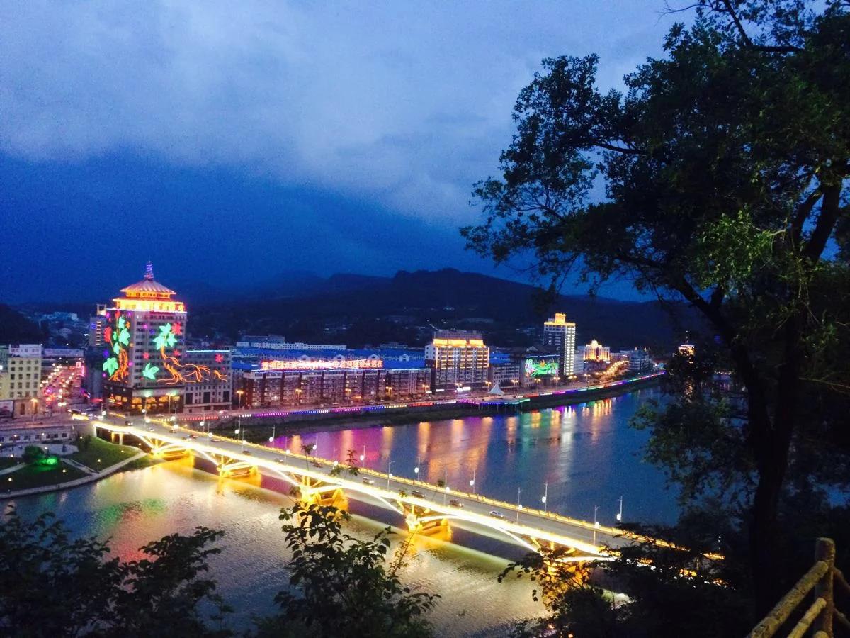 杭州旅游十大名山排行榜,杭州十大最美山