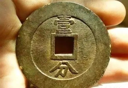 防假币最好的方法,高仿银元收藏技巧