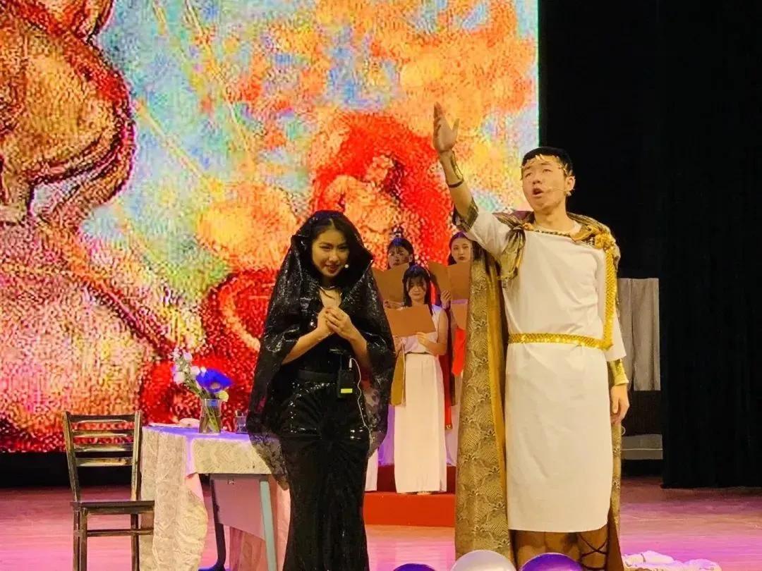 院系风采,涉外英语学院