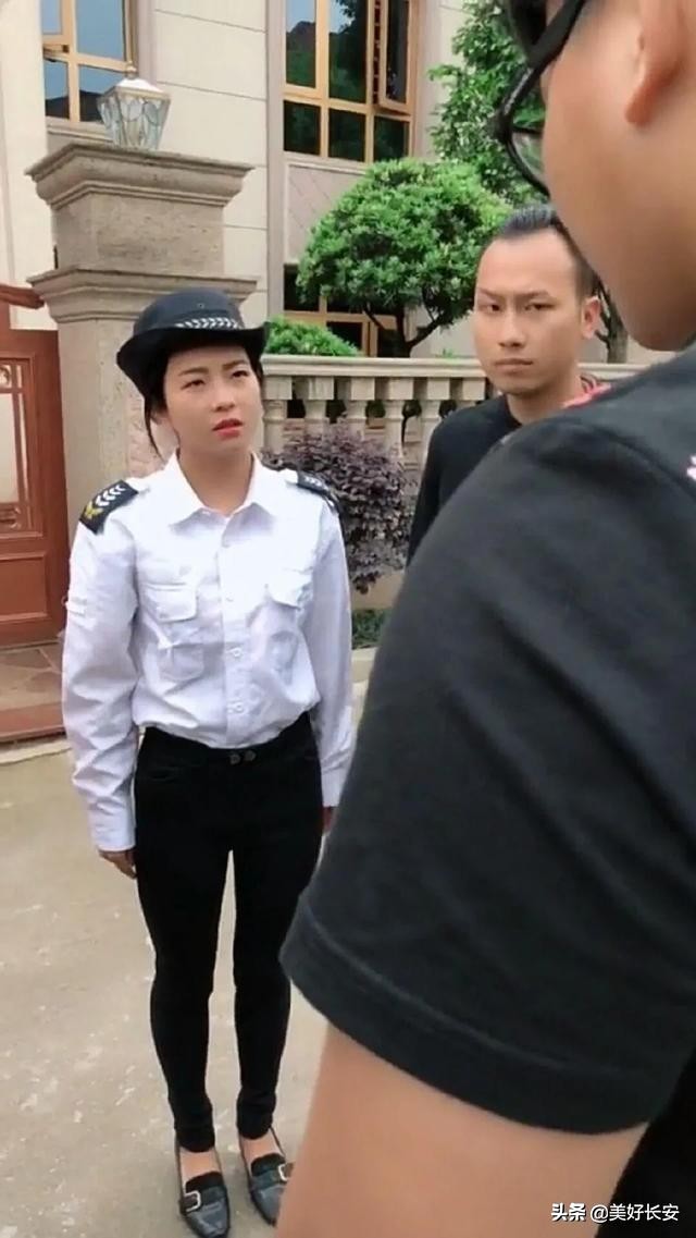 西安小伙拿到*迁拆**款之后,准备先买个车,然后去跑滴滴和偶遇