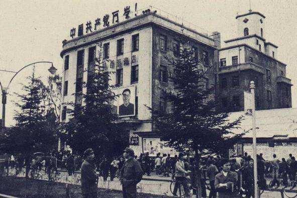 长春友谊商场老照片,长春一商店老照片