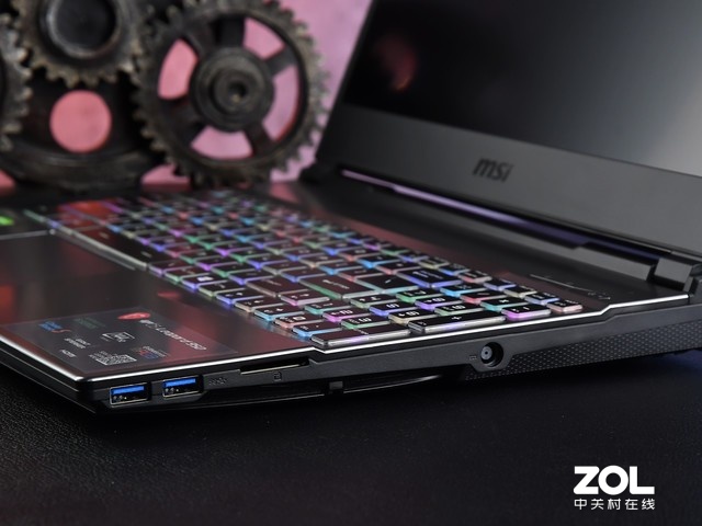 这键盘见第一眼就爱上了,笔记本原来还能这么好看