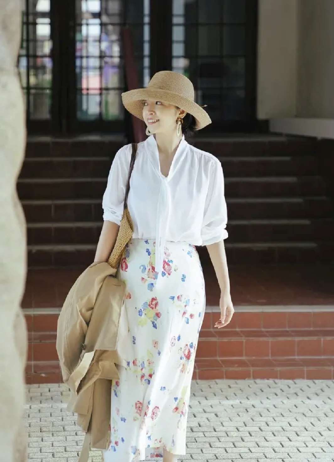 三木又带火了一种穿搭,三木打造复古风衣服