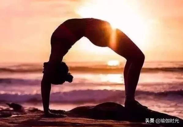 瑜伽经典3个动作瘦身,瑜伽28个经典动作跟练