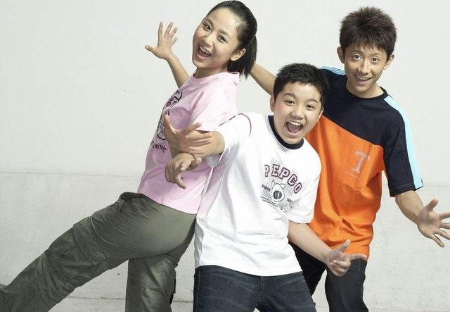 最痴迷于打游戏的明星,喜欢玩游戏的五位明星