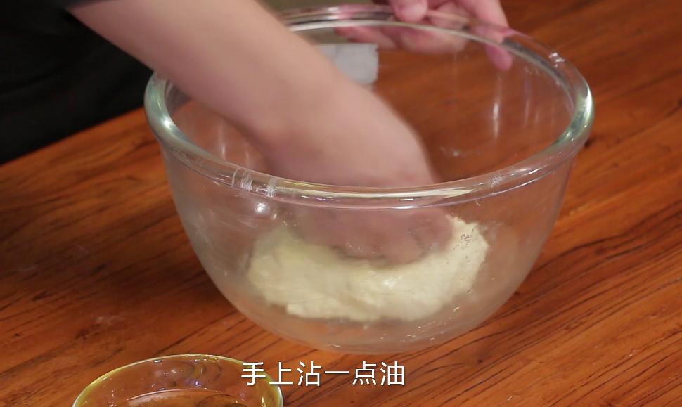 厨师长教你一个炸油条的方法,无矾油条配方及做法