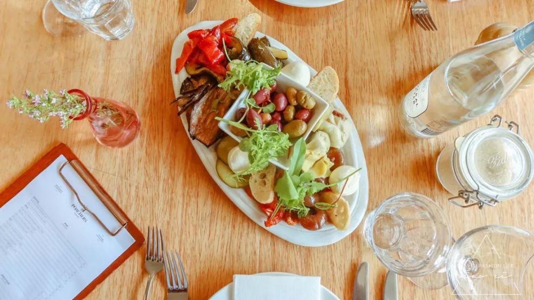 澳洲|春意堪培拉,看袋鼠、品酒、赏花、住进动物的家