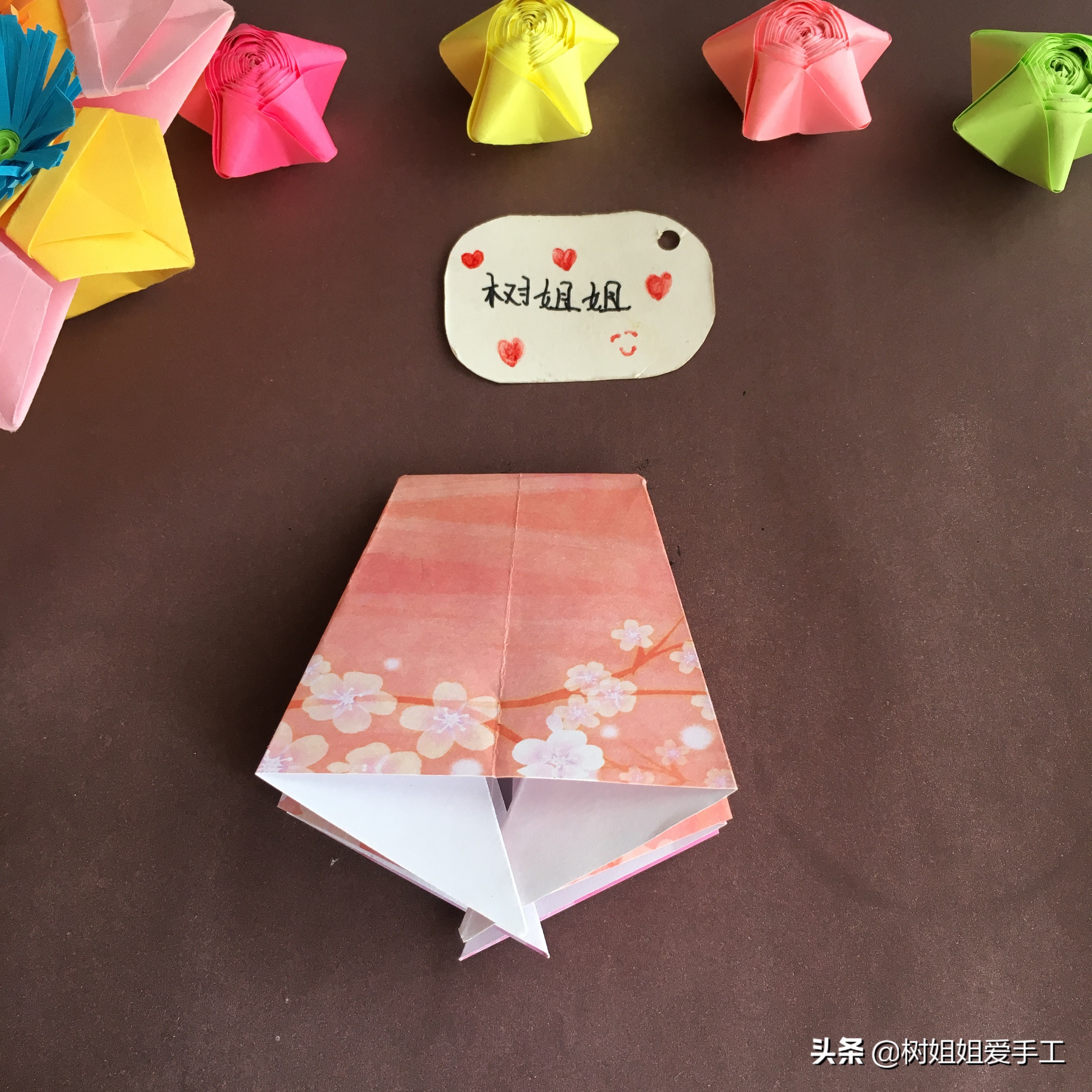 装饰花瓶折纸教程,装饰花束折纸手工