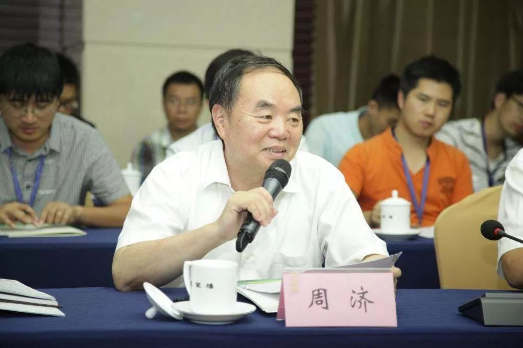 独立学院：夹缝中的大学