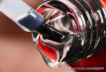 美甲封层胶有点干怎么办,做了美甲表面不平整怎么补救