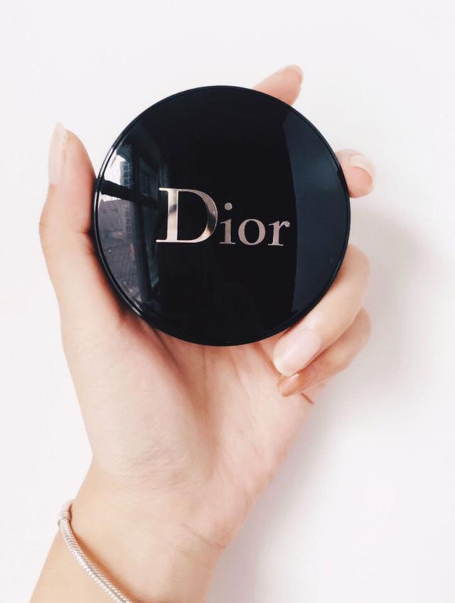 阿玛尼红气垫适合油皮的,阿玛尼红气垫完美底妆