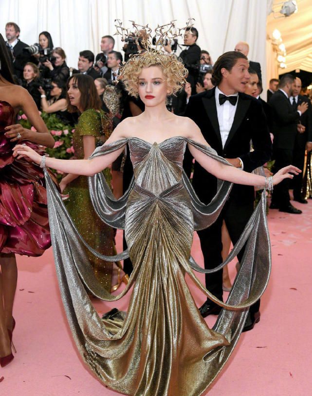 艳压红毯,美艳绝伦的红毯造型