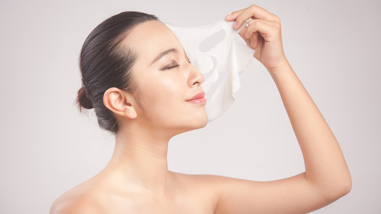 保持好皮肤的秘诀就使用美颜相机,做好这三点摆脱反复长痘