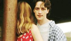 在女朋友眼里你是啥样的,你在女朋友眼里什么颜色