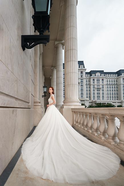 旅拍铂爵婚纱照美人鱼,经典拖尾婚纱照