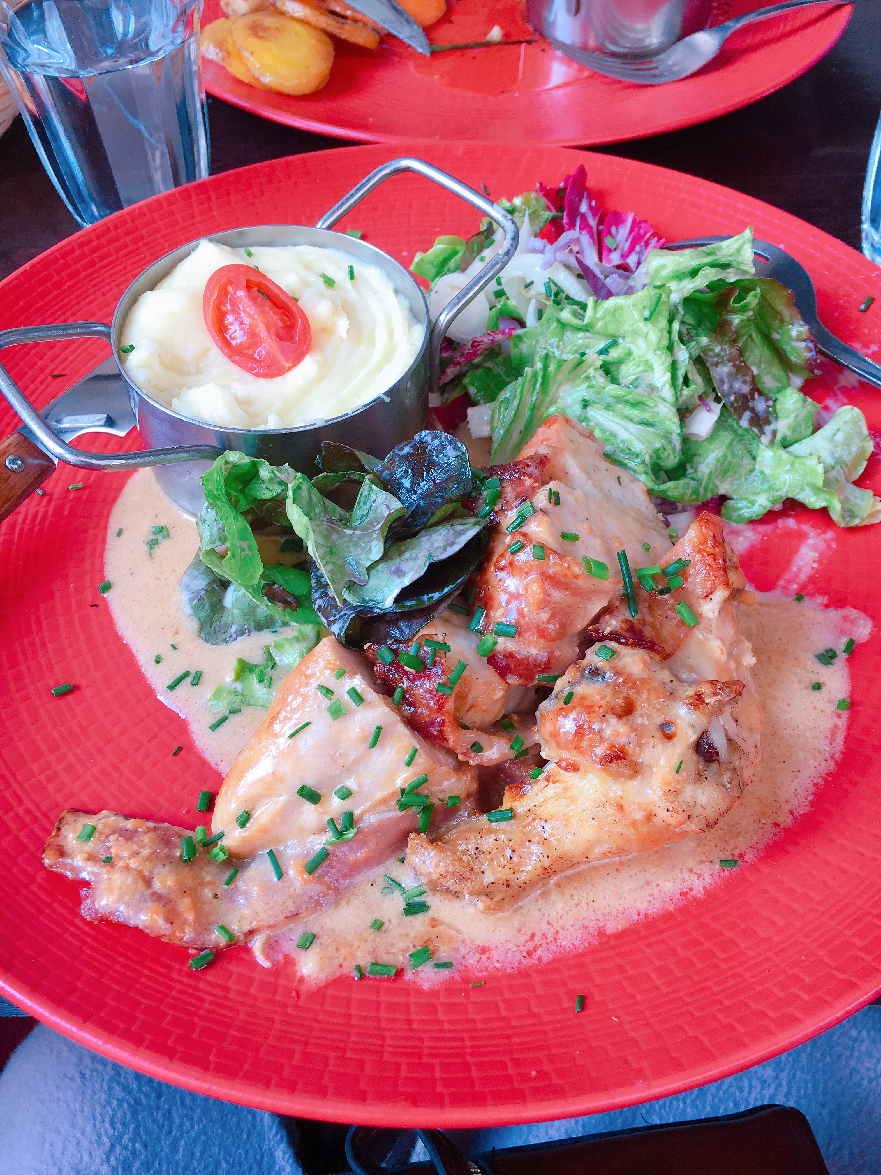 宸撮粠鏃呰骞茶揣,宸撮粠鐨勬棩涓庡鏃呰