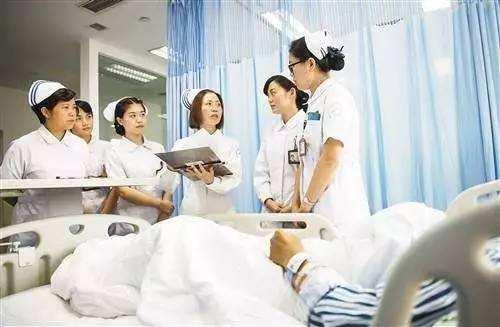 导尿后发生血尿原因,导尿病人老漏尿怎么回事