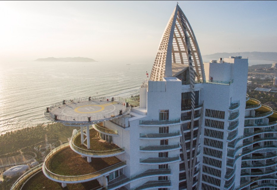 中国第一家七星级水上酒店,中国第一家六星酒店