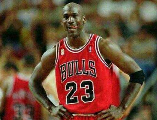 乔丹3000万年薪特例,乔丹不可思议的瞬间