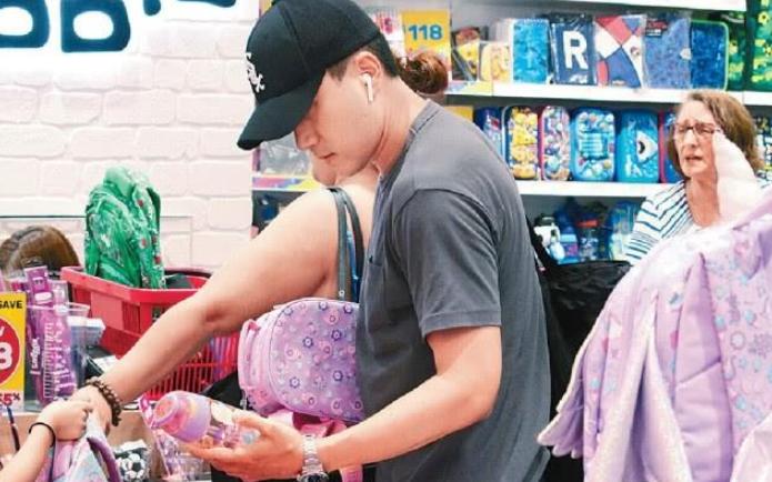 刘恺威给小糯米过六岁生日,刘恺威给杨幂买礼物吗