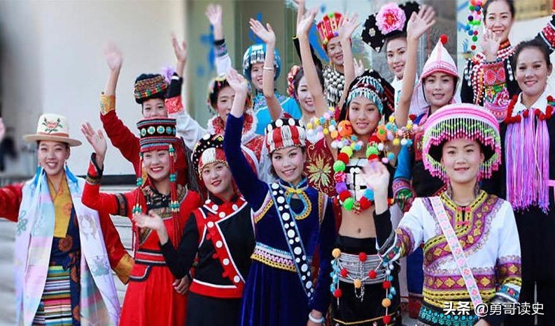 云南八大怪一道菜,云南十八怪三个蚊子一盘菜是什么