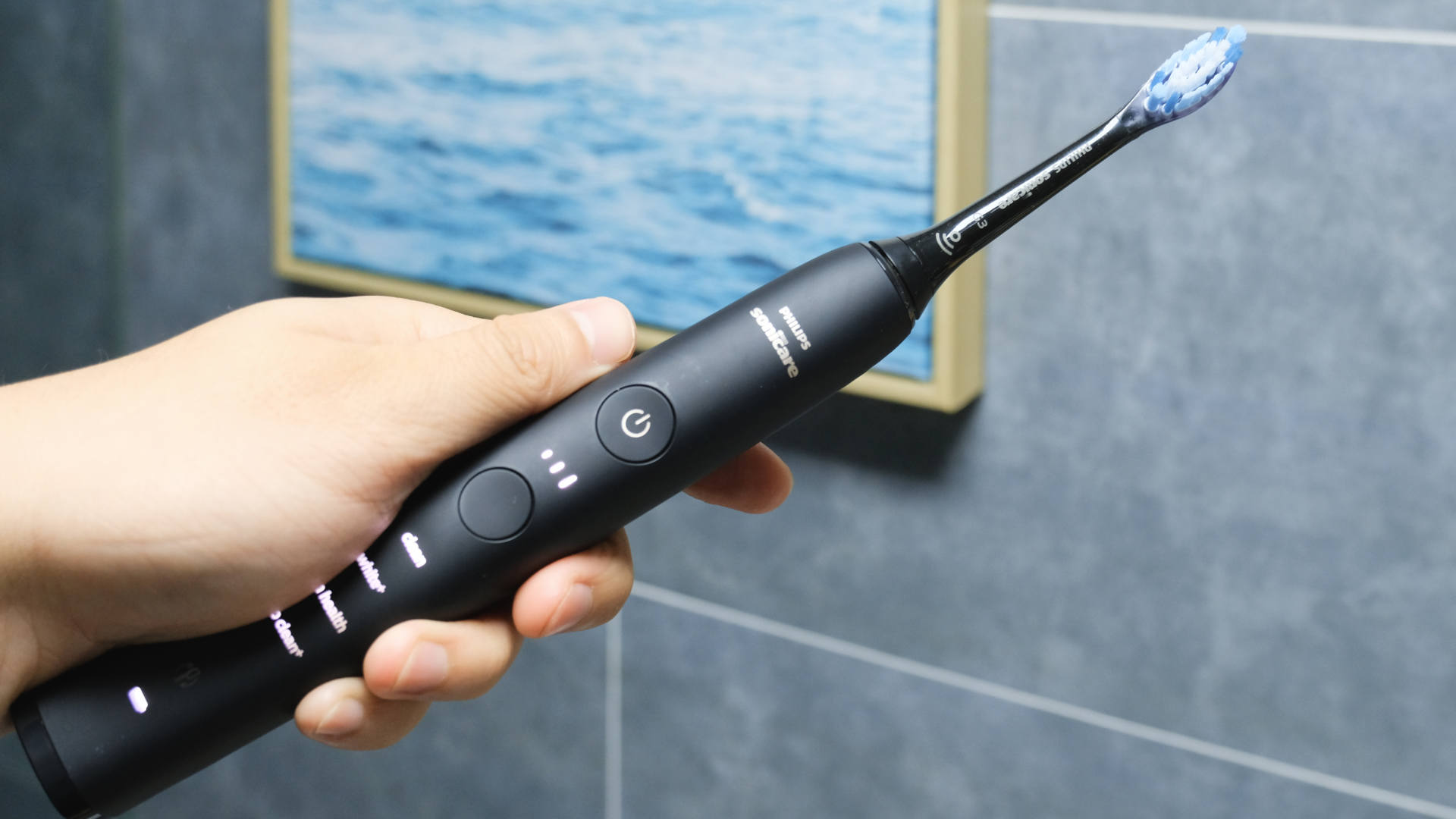 种植牙推荐电动牙刷,根据自己的牙选择电动牙刷