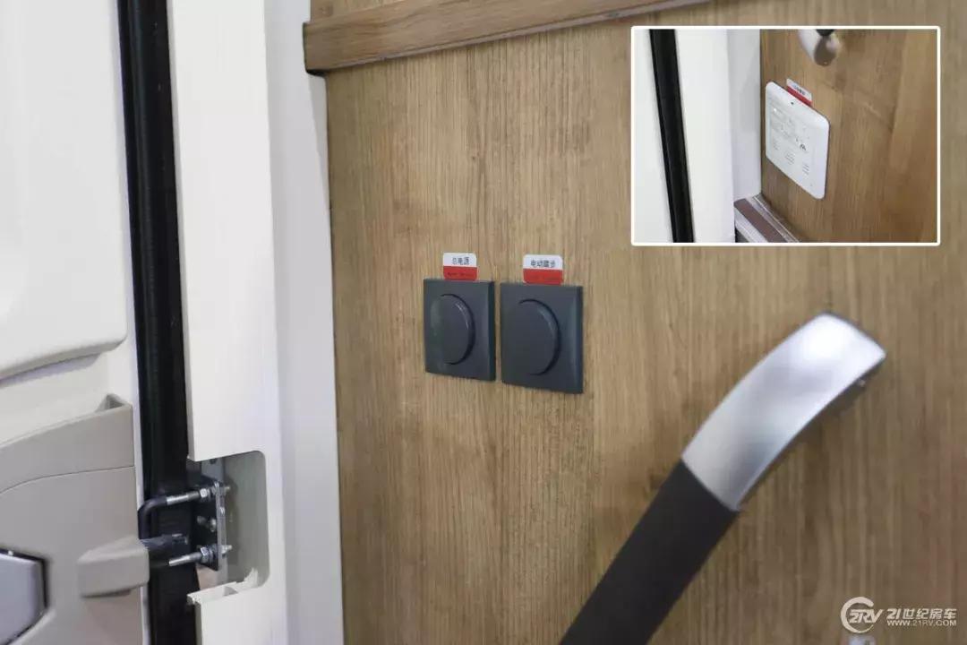 拓锐斯特轻卡侧拓展房车最新信息,拓锐斯特火星二号纵床版房车